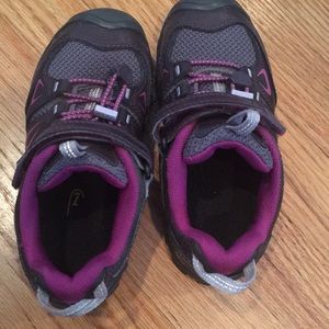 Little girls Keen US 12 hiking shoes